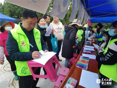 綠色新風尚 昆明市環境保護志愿服務活動進社區，環保咨詢暖人心